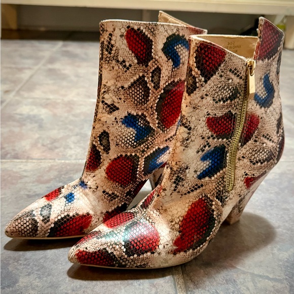 Chic Multicolor Snake Print Ankle Boots - Picture 1 of 15
